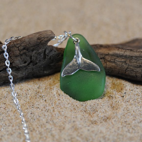 Jewelry - Green Mermaid Tail Sea Glass Pendant Necklace